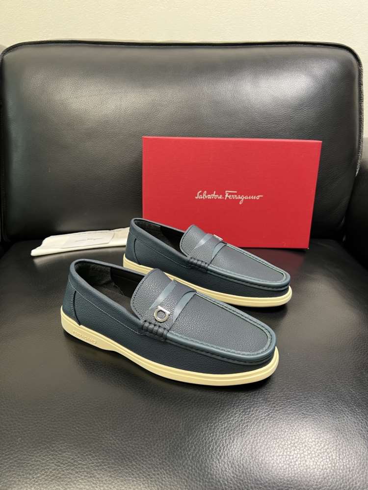 2026発売【Ferragamo】ローファー レザー 荔枝紋 × ダークグレー 马蹄扣 ビジネス FERR-