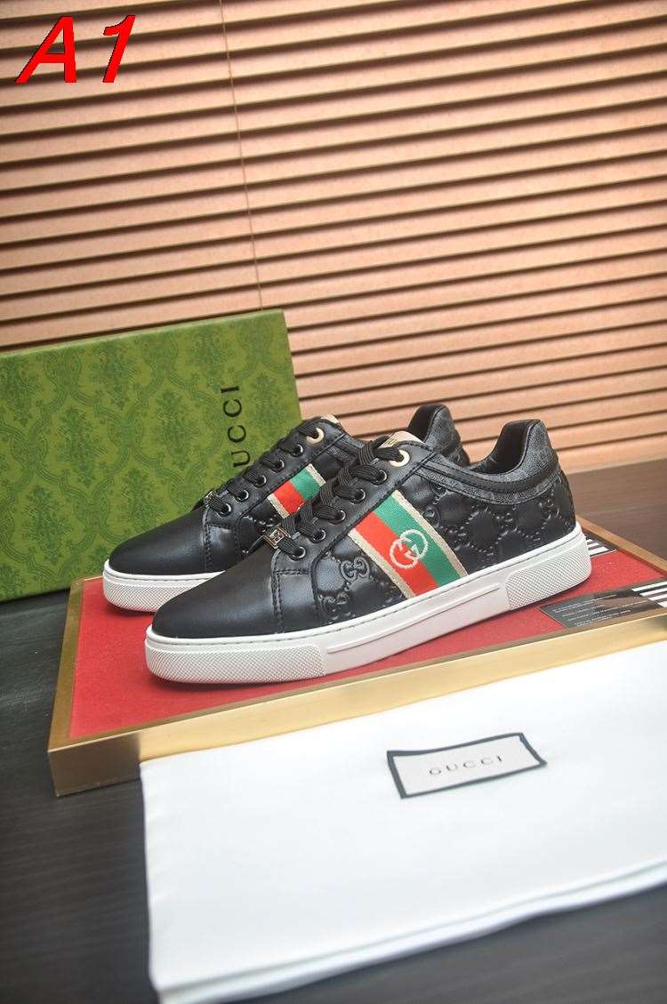 2026入荷しました【Gucci】チャンキースニーカー レザー ウェブストライプ GGモノグラム ベージュ ストリート