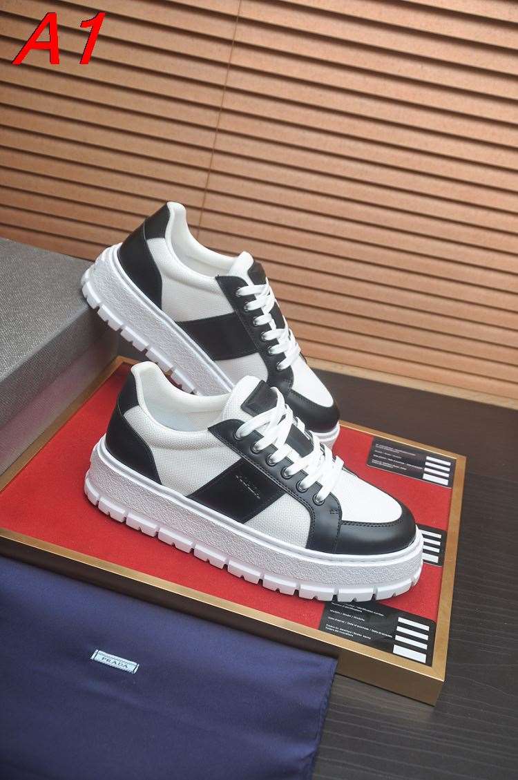 2026入荷【Prada】チャンキースニーカー レザー×织物 V字饰片 黑白撞色 ストリート