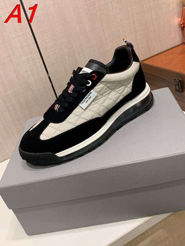 2026新作登場！【Thom Browne】スニーカー スエード×レザー キルティング 黑白撞色×トリコロール カジュアル