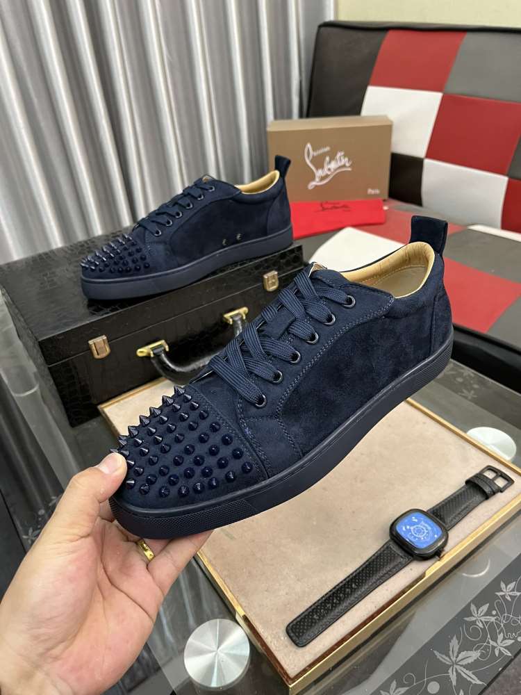 2026新作発表【Christian Louboutin】スニーカー スエード 锥形釘装飾 ネイビー×ブラウン ストリート