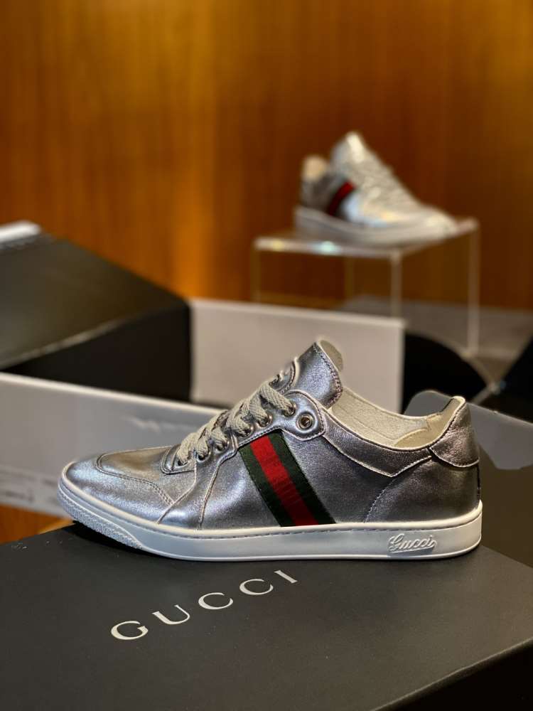 2026発売【Gucci】チャンキースニーカー ファブリック GGモノグラム レトロ ベージュ ストリート