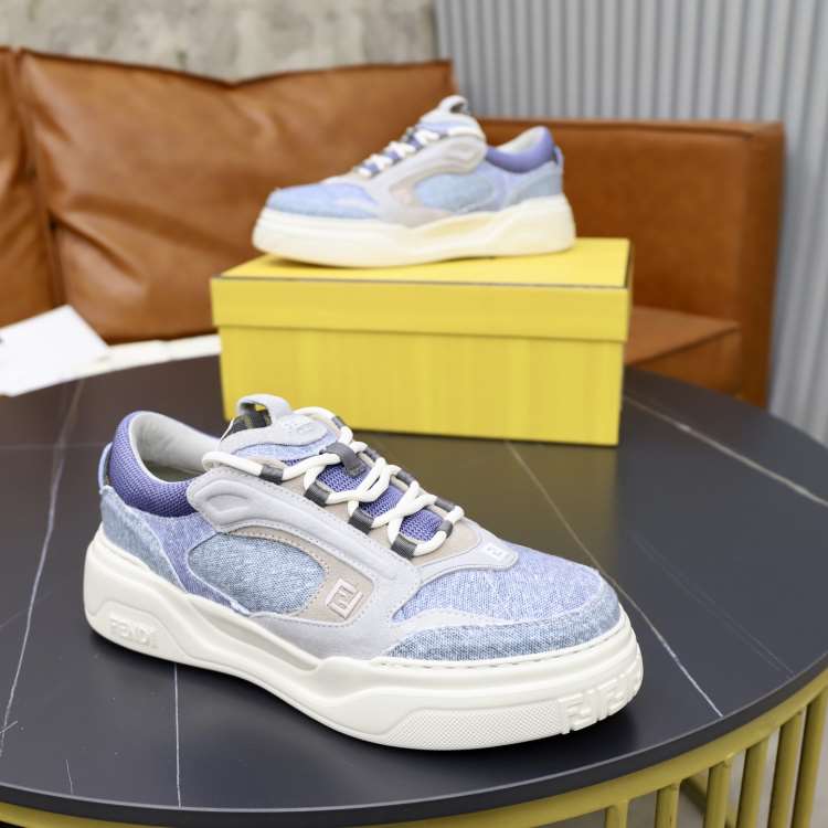 2026入荷しました【Fendi】チャンキースニーカー デニム×スエード×メッシュ F柄 白底 ブルー×グレー×パープル カジュアル