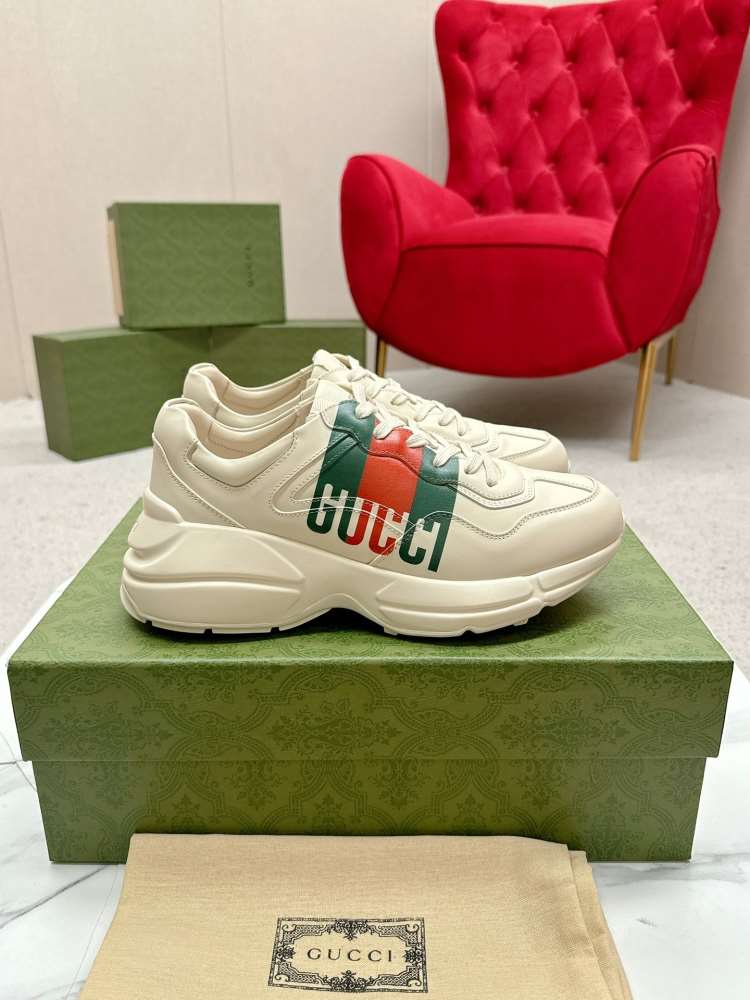 2026新作【Gucci】チャンキースニーカー レザー キャラクター ドナルドダック ベージュ ストリート