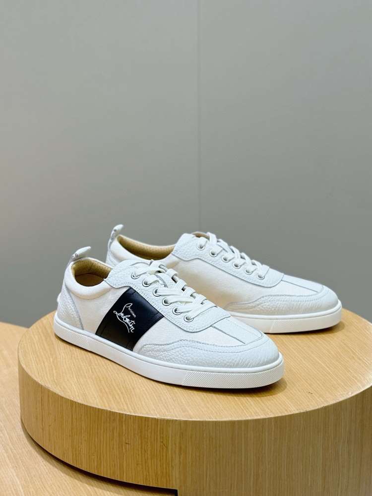 2026新作発表【Christian Louboutin】スニーカー レザー 荔枝紋様×リボン装飾 ホワイト×ブラック フォーマル