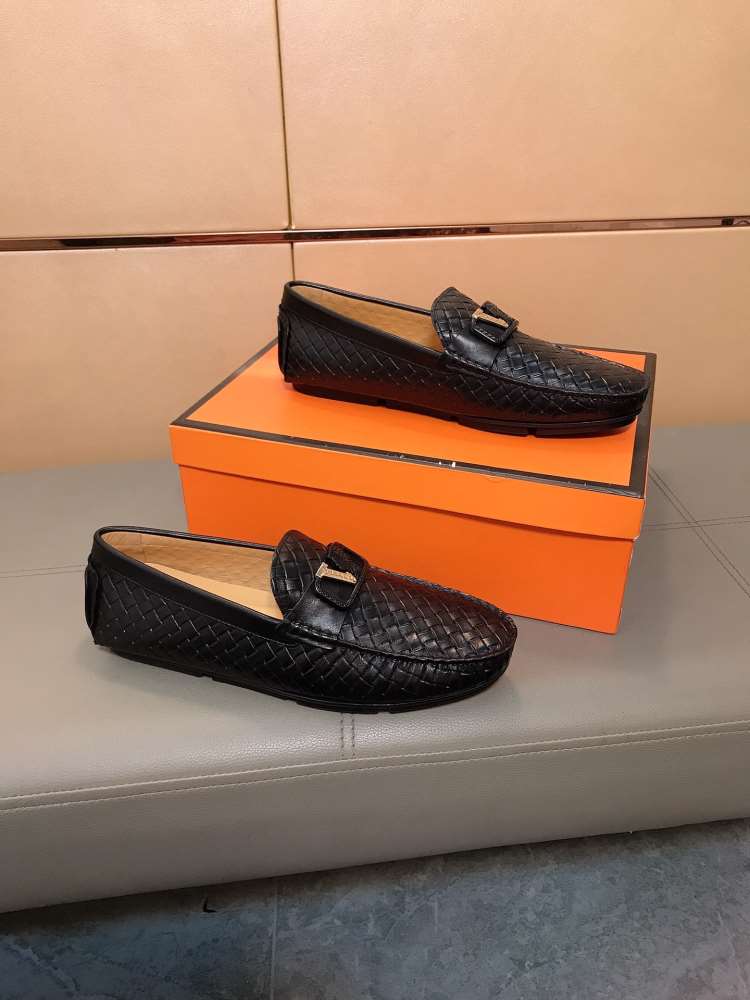 【Versace】ローファー レザー编织 ゴールドT飾扣 黒 ビジネス