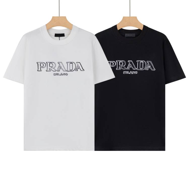 2026 プラダ 夏新着 クルーネック半袖Tシャツ 通気性抜群さらり快適 上質仕立て ブランド コピー