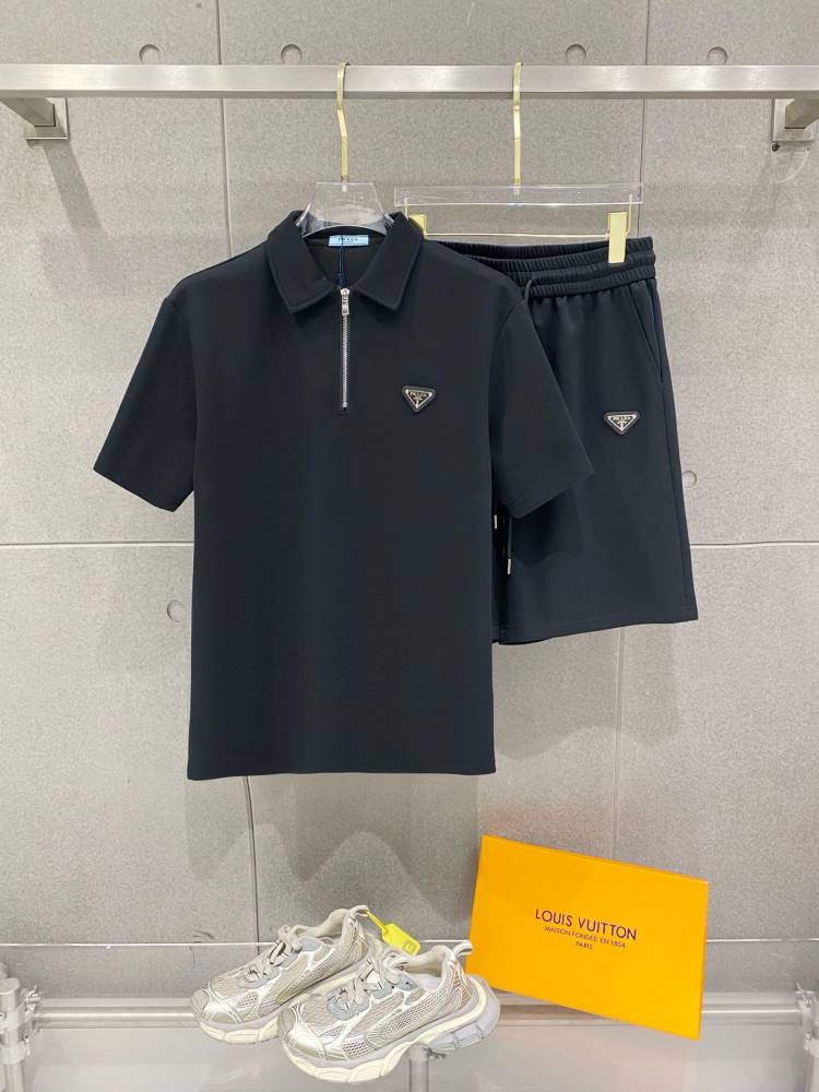 2026 プラダ 夏新着 夏用半袖セットアップ 洗濯耐久性抜群 上質仕立て ブランド コピー