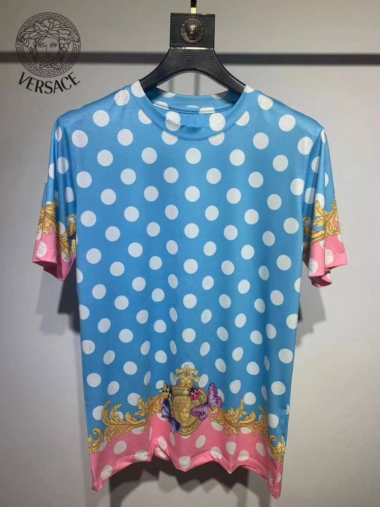 2026 ヴェルサーチ 夏新着 シルケットコットン×ヴィンテージ クルーネック半袖Tシャツ きめ細かく柔らかな肌触り ブランド コピー