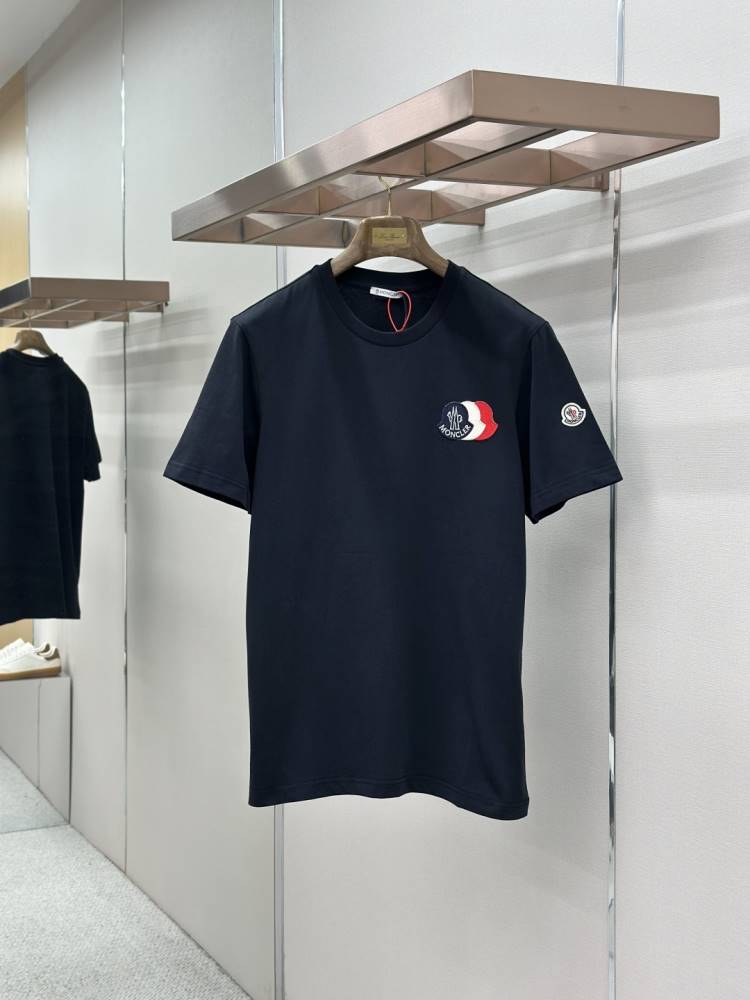 2026 モンクレール 夏新着 刺繍アップリケ クルーネック半袖Tシャツ きめ細かく柔らかな肌触り デイリー ブランド コピー