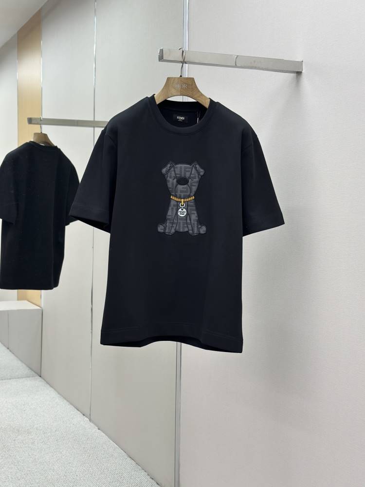 2026 フェンデイ 夏新着 刺繍ジャカード クルーネック半袖Tシャツ きめ細かく柔らかな肌触り ブランド コピー