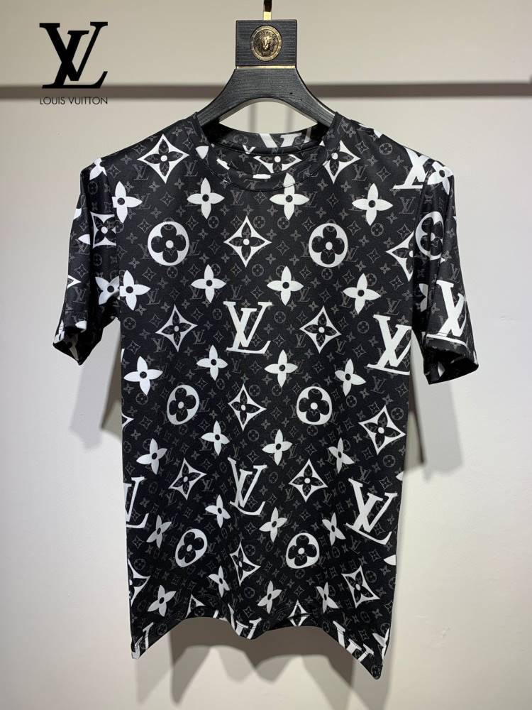 2026 ルイヴィトン 夏コーデ シルケットコットン クルーネック半袖Tシャツ 柔らか肌触り型崩れなし ブランド コピー