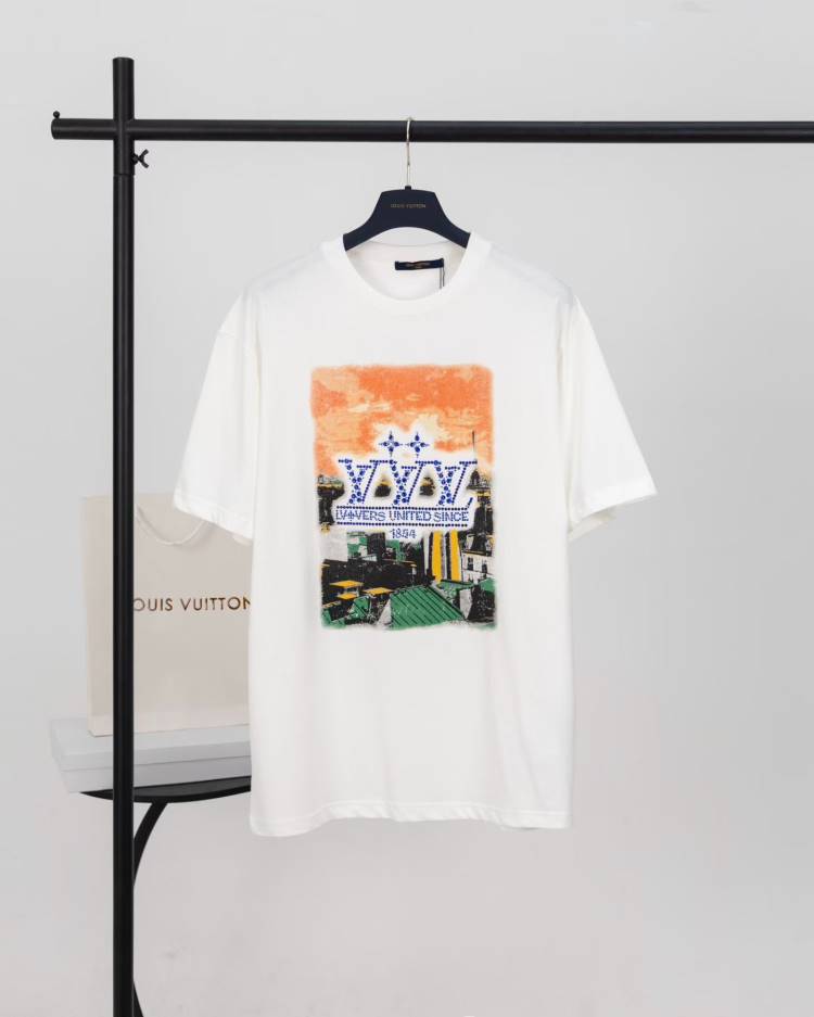 2026 ルイヴィトン 夏新着 無地 クルーネック半袖Tシャツ 洗濯耐久性抜群 上質仕立て ブランド コピー