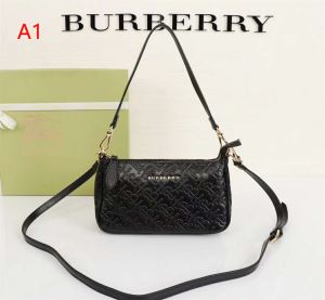 《2020年》今、注目のストリート 今から夏まで活躍する バーバリー BURBERRY ショルダーバッグ 多色可選