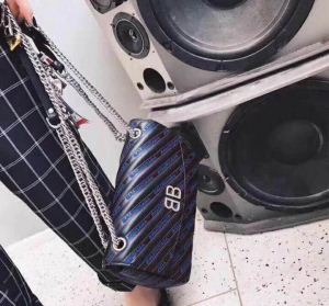 定番品質保証 2色可選 バレンシアガ BALENCIAGA ショルダーバッグ 超目玉新作