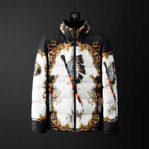 おしゃれに秋を迎えるために ヴェルサーチ 人気ブランドの秋冬新色 VERSACE 2020トレンドカラー秋冬セール メンズ ダウンジャケット