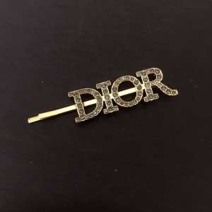 今季の主力おすすめ ディオール DIOR 飽きもこないデザイン ヘアアクセサリー 人気は今季も健在