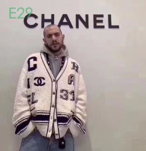 ニットコート2020春夏の大注目トレンド シャネル 定番のスタイル春夏限定 CHANEL 春夏の流行りトップス