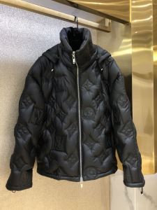 秋冬ファッションコーディネート ルイ ヴィトン LOUIS VUITTON最重要2020秋冬トレンド ブルゾン 人気ファッション雑誌でも掲載