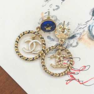 ブランドの話題の新作も 2020春夏は人気定番 シャネル CHANEL ブローチ