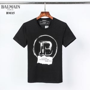 2色可選 バルマン エレガントな雰囲気 BALMAIN おしゃれな人が持っている 半袖Tシャツさらに魅力的