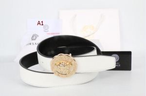 数量限定再入荷 多色可選 今年っぽくNEWファッション ヴェルサーチVERSACE ベルト