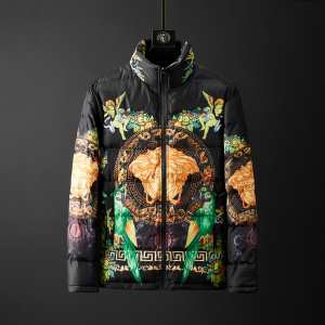 秋にはやる最新作を先取り ヴェルサーチ 2020秋冬トレンドアイテム VERSACE さわやかに新品おすすめ メンズ ダウンジャケット