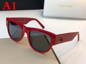 アイテム ヴェルサーチ VERSACE サングラス 2020年の春夏に着たい 多色可選