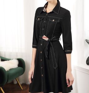 バーバリー BURBERRY ワンピース 大人カジュアル夏ファッション2020 すっきりした印象に ちょっと大人の印象