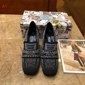 流行ファッション 大人の可愛さを引き立て プラダ PRADA ハイヒール 4色可選