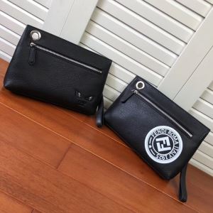 きれいめ大人スタイルサイズ感 フェンディ シンプルで高品質着回し FENDI ハンドバッグ 2色可選 202020秋冬おすすめカラーも紹介