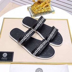 サンダル 最も目立ったブランド新品 2020夏色っぽさ ヴェルサーチVERSACE 夏の王道 適度な上品さ 2色可選