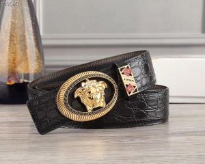 人気デザインで欲しい ヴェルサーチVERSACE 超激安価格 ベルト 2色可選 最近人気一番
