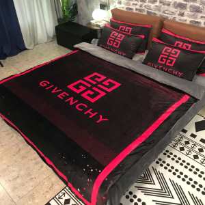 寝具4点セット ジバンシー GIVENCHY 最重要2020秋冬トレンド 毎日はちょっとイイ秋冬新品