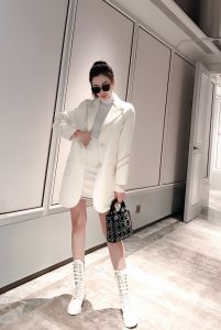 ロングコート 202020秋冬トレンドファッション シャネル 絶対おさえるべきカラーと最新 CHANEL 最新秋冬トレンドをチェック