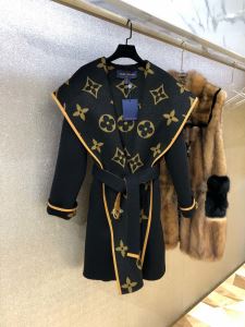 フード付きコート 注目の秋ファッション一番 ルイ ヴィトン 2020秋冬トレンド押さえておきたい LOUIS VUITTON