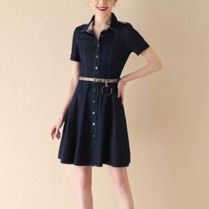 BURBERRY ワンピース 2020年の春夏に着たい 大胆なデザイン 大人カジュアル上手に バーバリー
