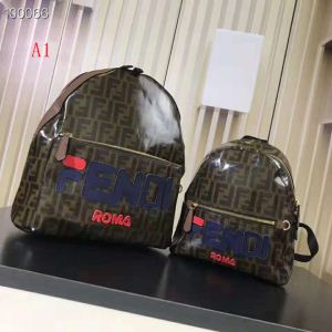 入荷 フェンディ FENDI 暖かな着心地 リュック 2色可選 大人カジュアル