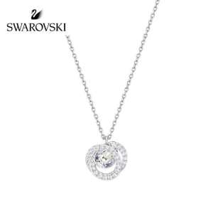 流行ファッション 大人の可愛さを引き立て スワロフスキー SWAROVSKI ネックレス