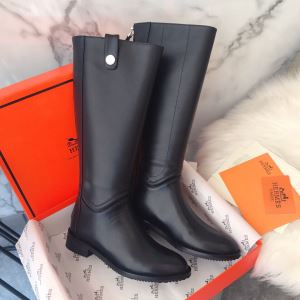 エルメス 2020秋冬流行ファション HERMES ファッショントレンドを早速チェック レザーブーツ 最高にCOOL秋冬新作