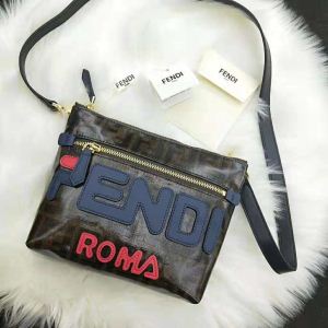 期間限定SALE フェンディ FENDI ショルダーバッグ 毎年流行り定番アイテムおすすめ