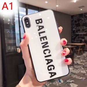 ケータイケース 3色可選 気になる2020年秋のファッション 人気ブランドの秋冬新色 BALENCIAGA バレンシアガ