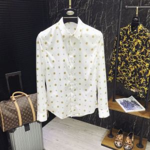 に着たい 長袖 ロンTロングTロングTシャツ 透け感優しい ディオール DIOR 大人っぽく仕上げ
