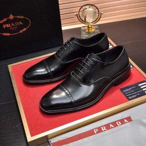 定番が欲しい方 プラダ PRADA ビジネスシューズ 国内入手困難2020SSのトレンド商品