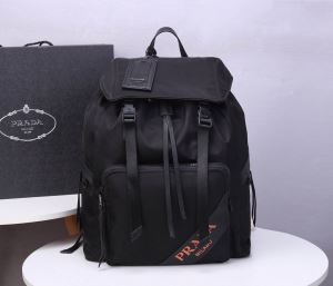 コレクション リュック 注目されている プラダ PRADA 注目度が上昇中