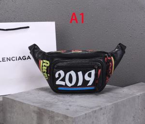 2020秋冬流行ファション ウエストポーチ バレンシアガ 毎日はちょっとイイ秋冬新品 BALENCIAGA 2色選択可 最高にCOOL秋冬新作