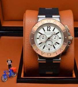 安心感あるモデル ブルガリコピー BVLGARI ステンレス男性用腕時計 モデルにも大絶賛 4色可選