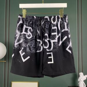 コーデの完成度を高める ヴェルサーチ VERSACE ショートパンツ この時期の一番人気は