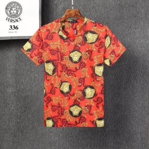VERSACEメドゥーサ プリント Tシャツ コピー ヴェルサーチ メンズ コットン トップス使い勝手2020春夏快適な着心地新作