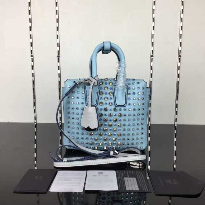 超人気美品◆ 多色選択可 2020 エムシーエム コピー MCM 手持ちショルダー掛け